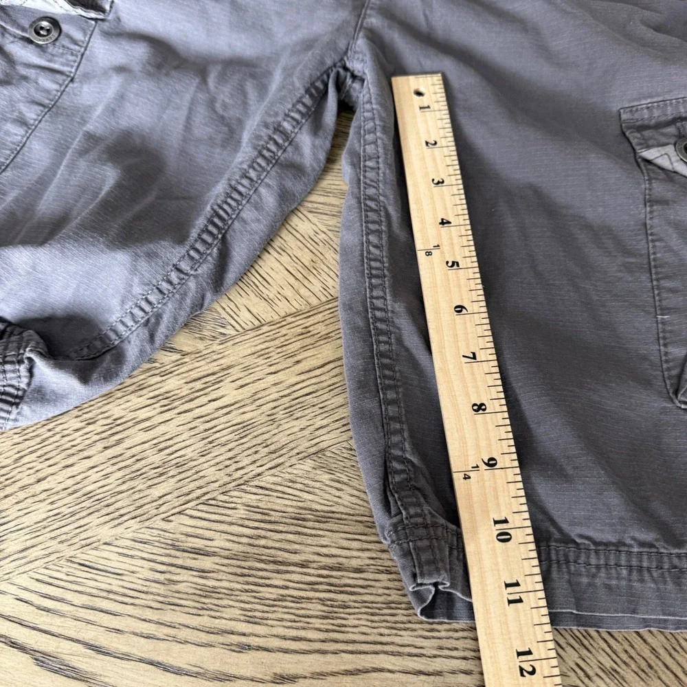 Levis Mens Cargo Shorts Gray Cotton Utility Pockets Size 20 Reg W30 8369-G28